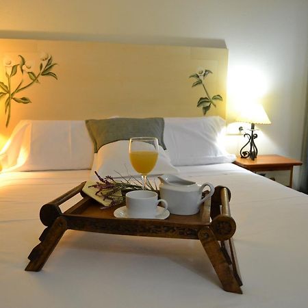 Hostal Toribio กาลาโรซา ภายนอก รูปภาพ