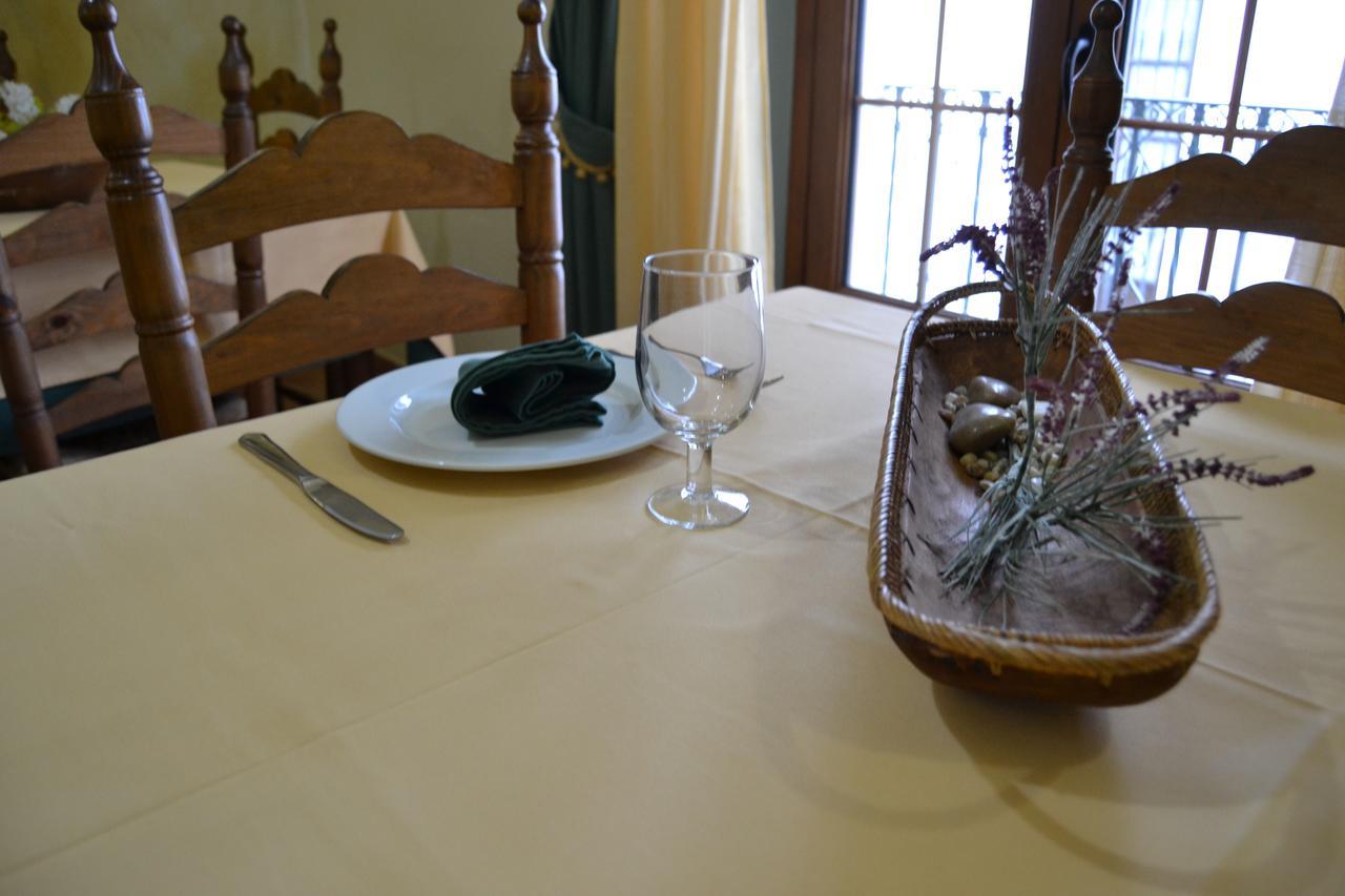 Hostal Toribio กาลาโรซา ภายนอก รูปภาพ
