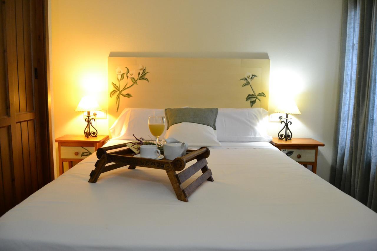 Hostal Toribio กาลาโรซา ภายนอก รูปภาพ