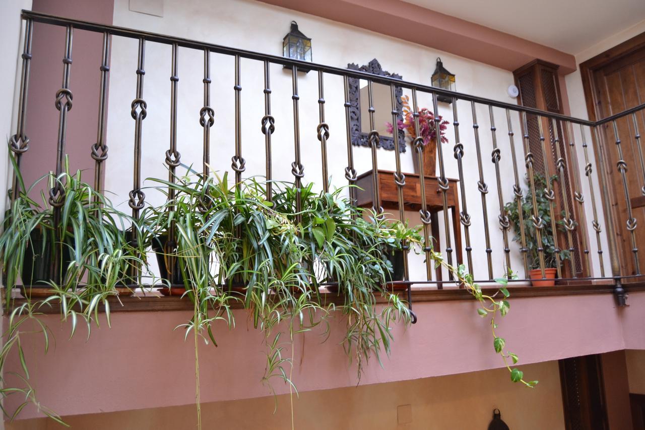 Hostal Toribio กาลาโรซา ภายนอก รูปภาพ