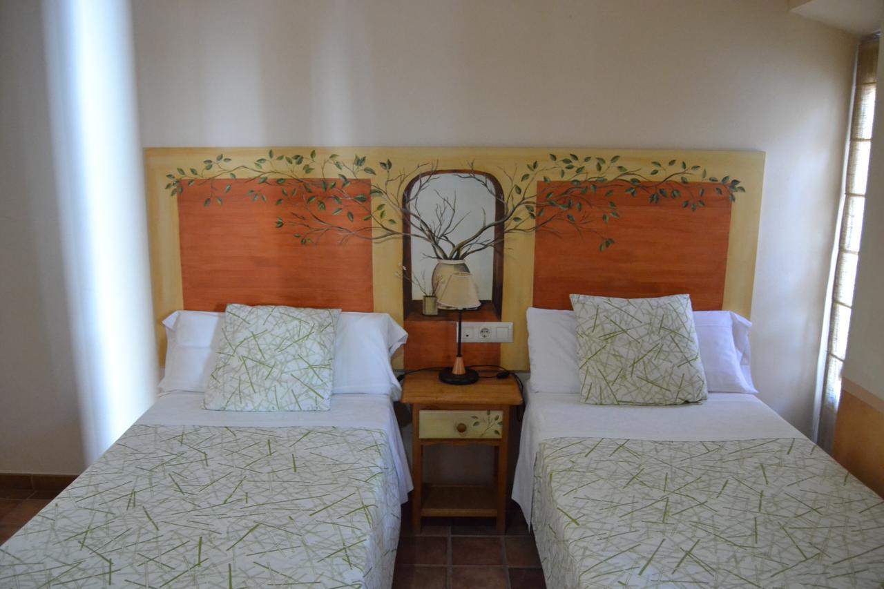 Hostal Toribio กาลาโรซา ภายนอก รูปภาพ