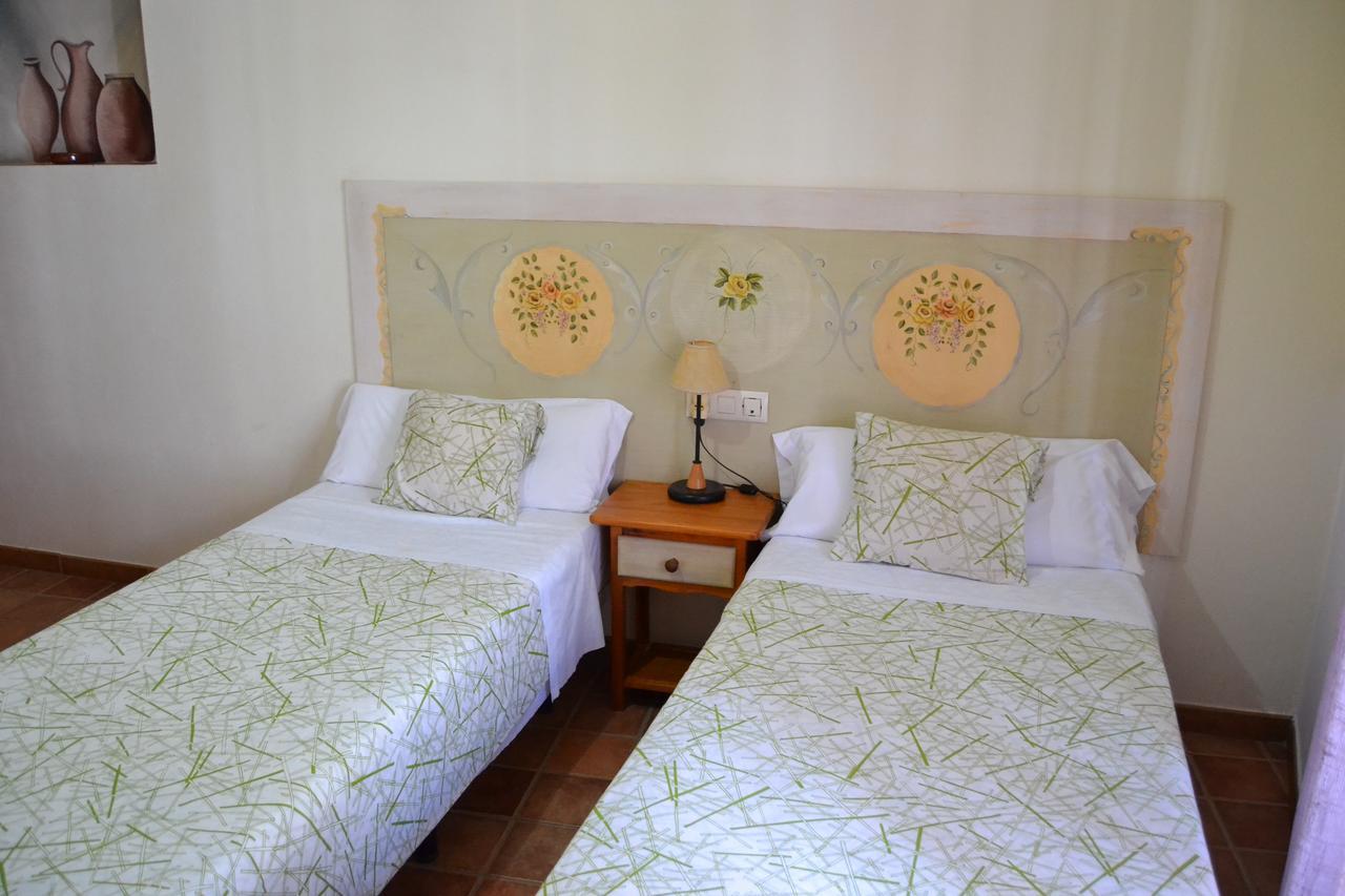 Hostal Toribio กาลาโรซา ภายนอก รูปภาพ
